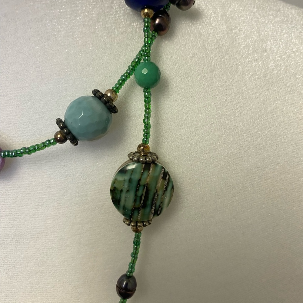 Three long necklaces in excellent condition. Rarely worn. - Picture 13 of 16